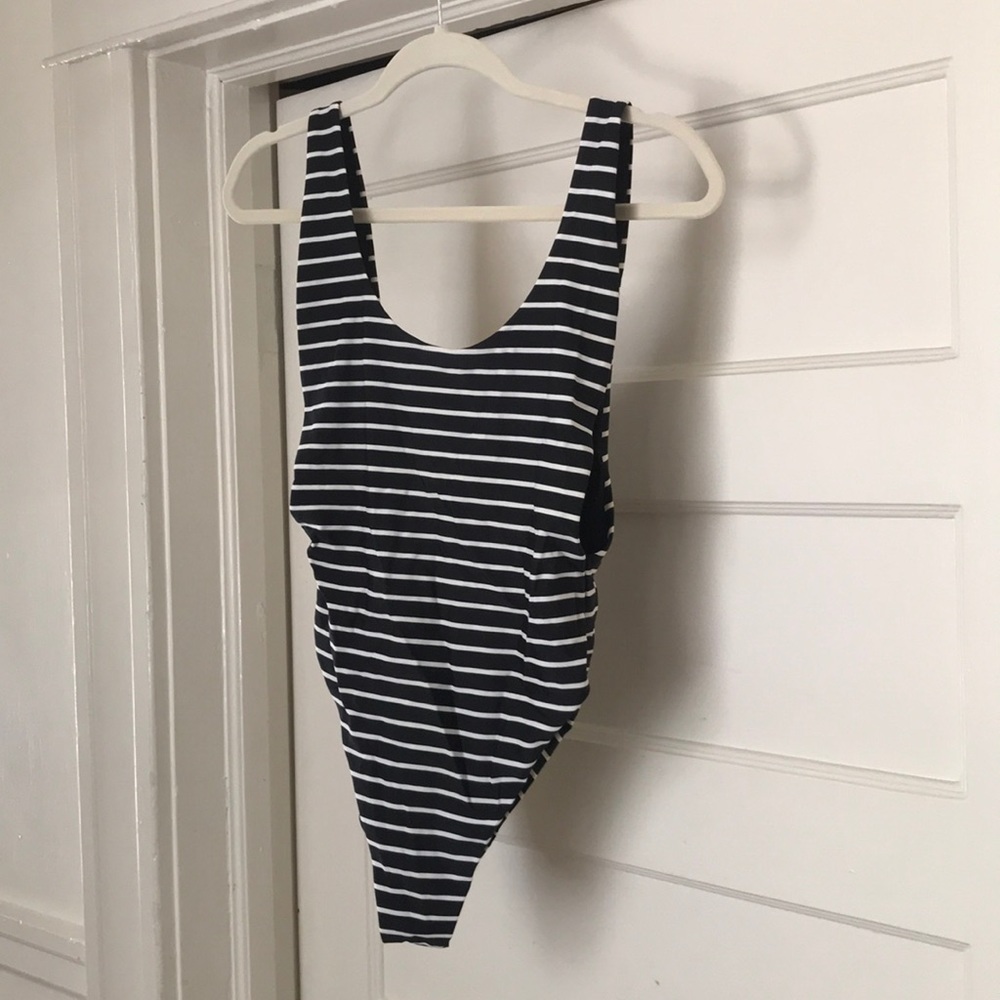 Aerie Cheeky Scoop-back One-Piece Bathing Suit - M